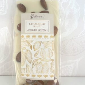 CHOCOLAT BLANC AUX AMANDES