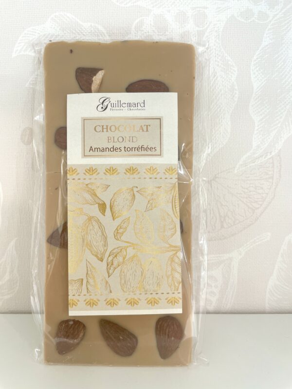 Chocolat blond aux amandes