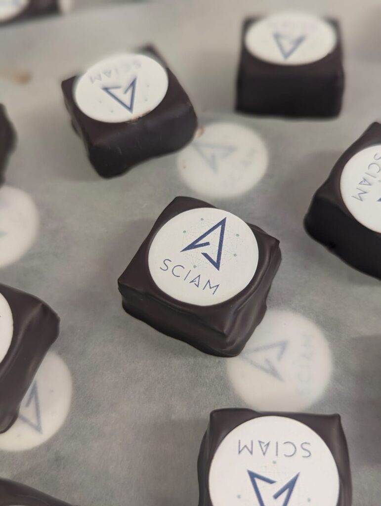 WhatsApp Image 2025-12-10 at 19.10.18