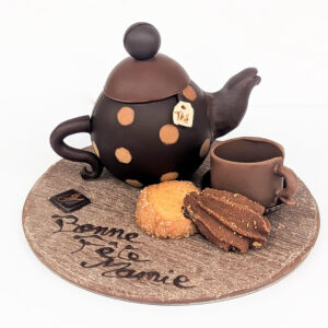 Théière en chocolat ''Bonne fête mamie"